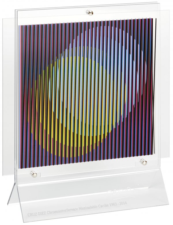 Chromointerference Manipulable Caribe by Carlos Cruz-Diez