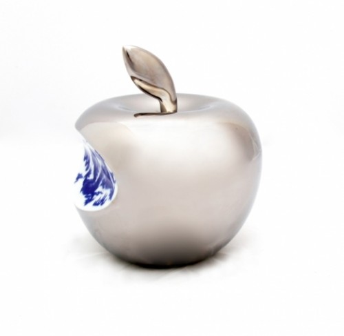 Small Apple – Silver by Li Lihong