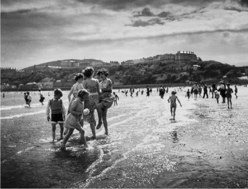 Scarborough Beach by Thurston Hopkins