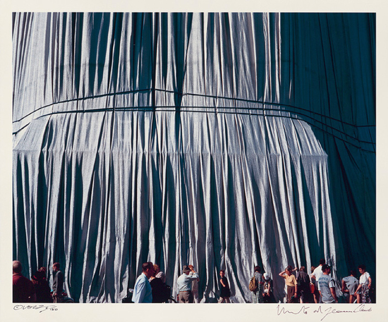 Reichstag Mappe II, Faltenwurf by Christo