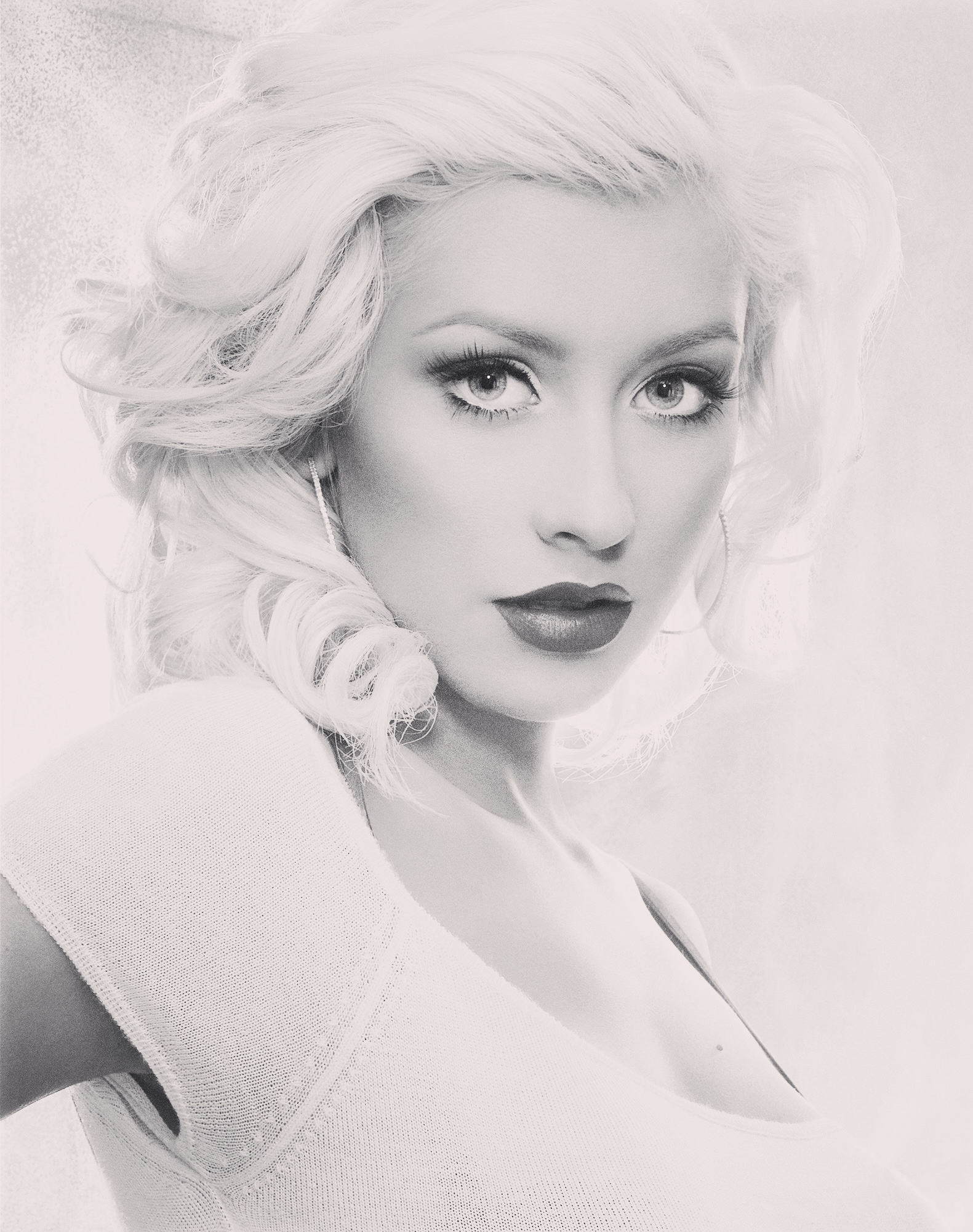 Xtina by Markus Klinko