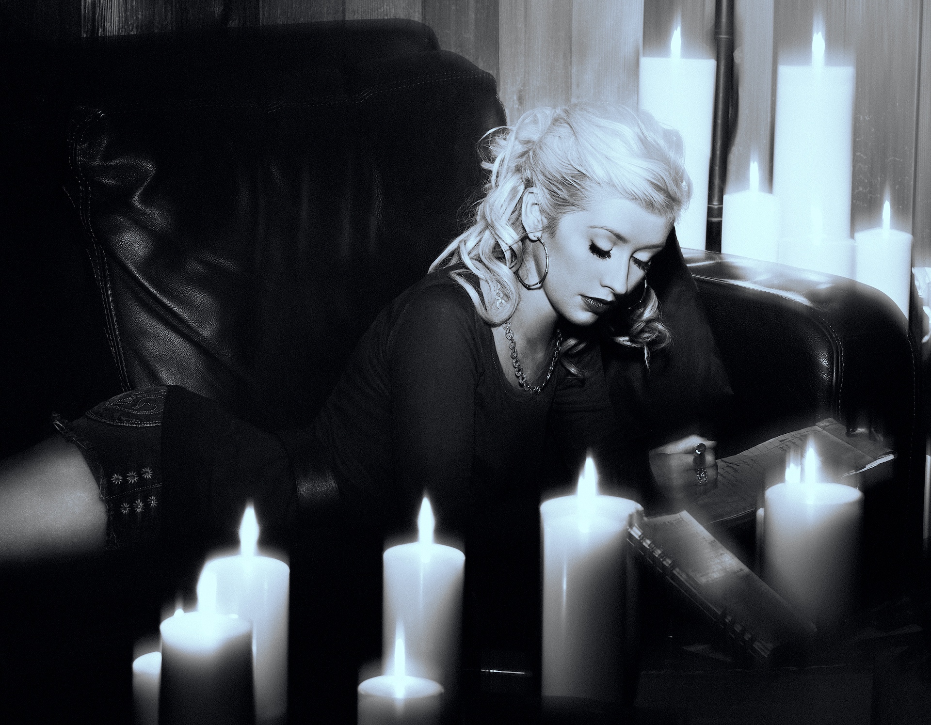 Christina Aguilera, Song Writing by Markus Klinko