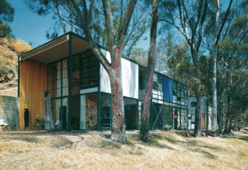 Eames, Case Study House #8 by Julius Shulman