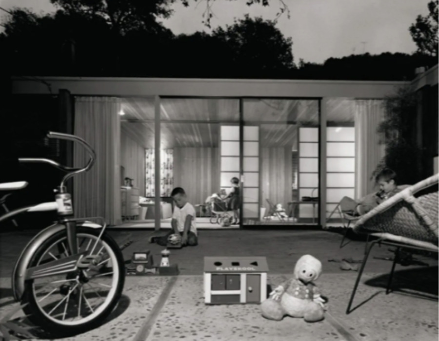 Skinner, Skinner House by Julius Shulman